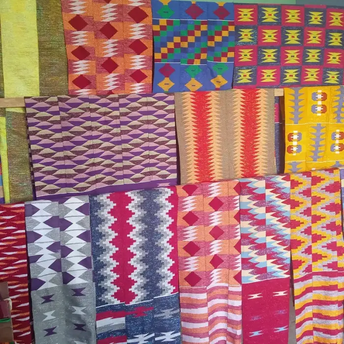 Kente cloth, the fabric that carries names
